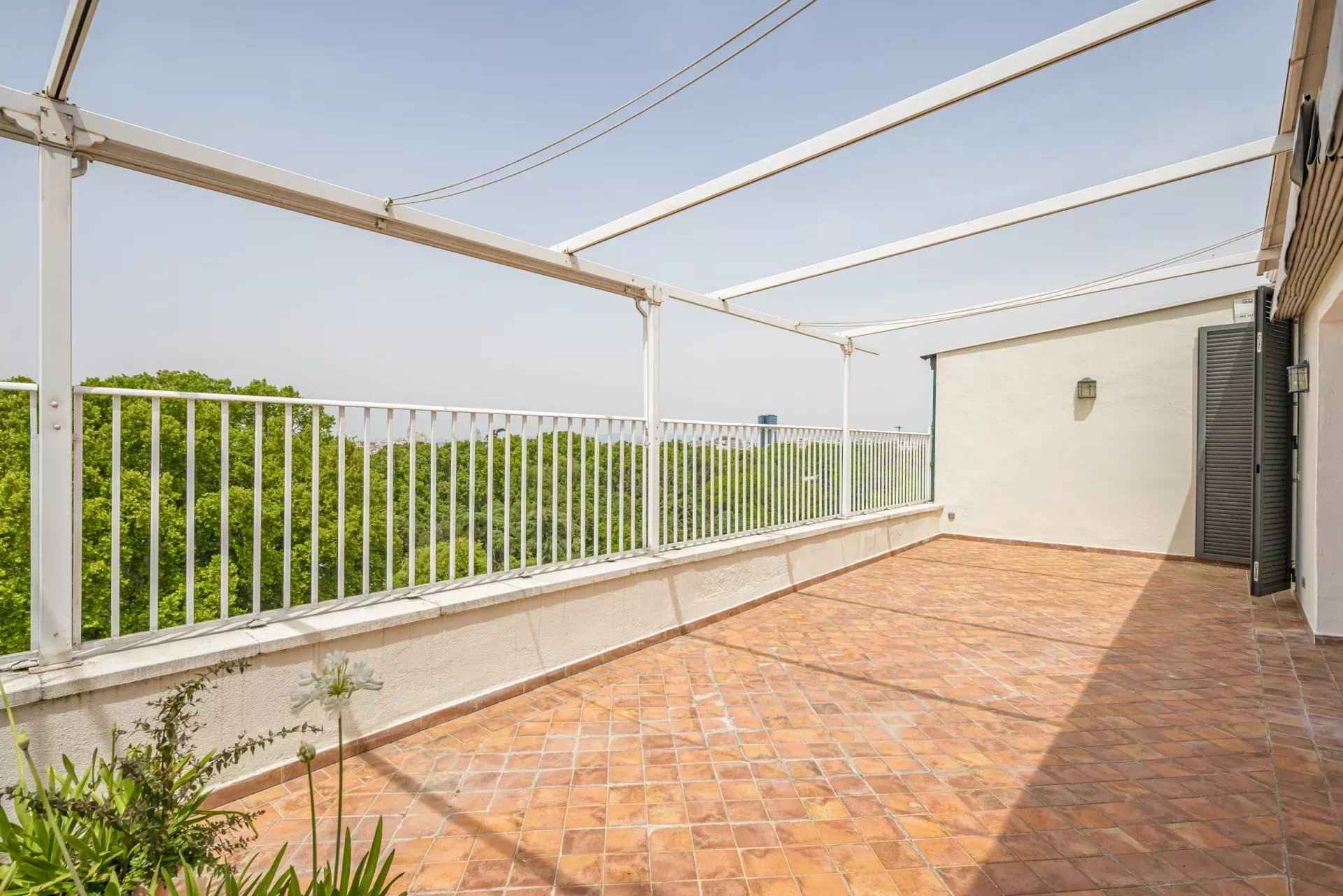 D524a0d2a0ff5bfbfa7cc3dbad8119d0 28e1137b35 1920 original - Attribut alt par défaut.