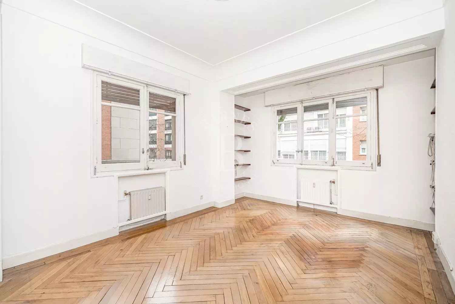 233c0767f72b2b8c842673c7c994ddcd 157b168f18 1500 original - Attribut alt par défaut.