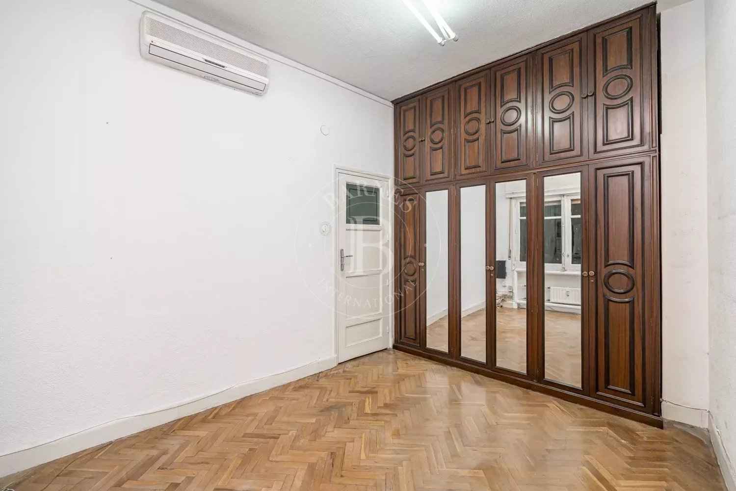 Ee8c703cf94b466bf3a7fb1c4b85731e 3b64edef98 1500 original - Attribut alt par défaut.