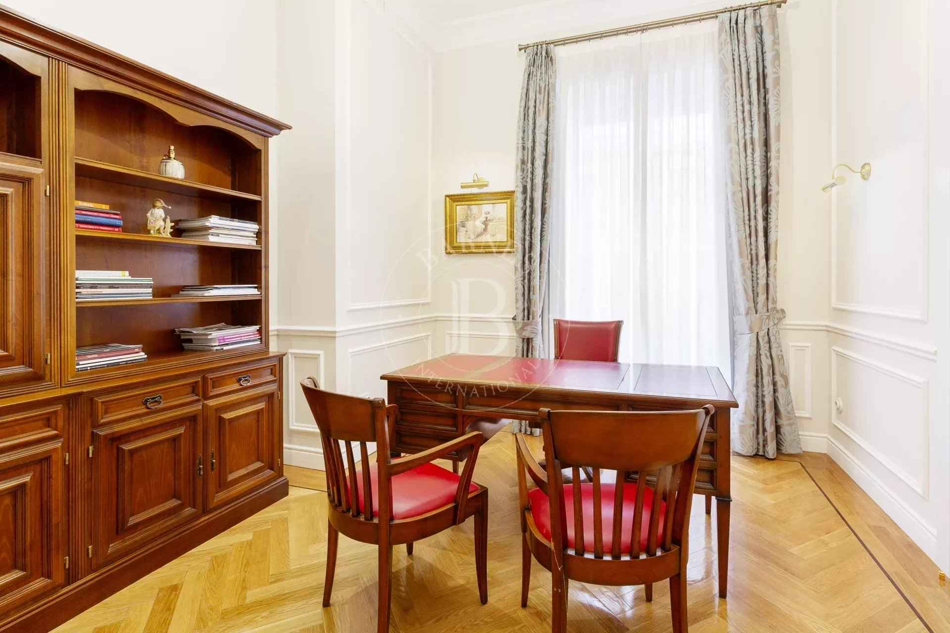 F6cd70a8cc785b3c215eb558f66704dc c2e5c873dd 1920 original - Attribut alt par défaut.