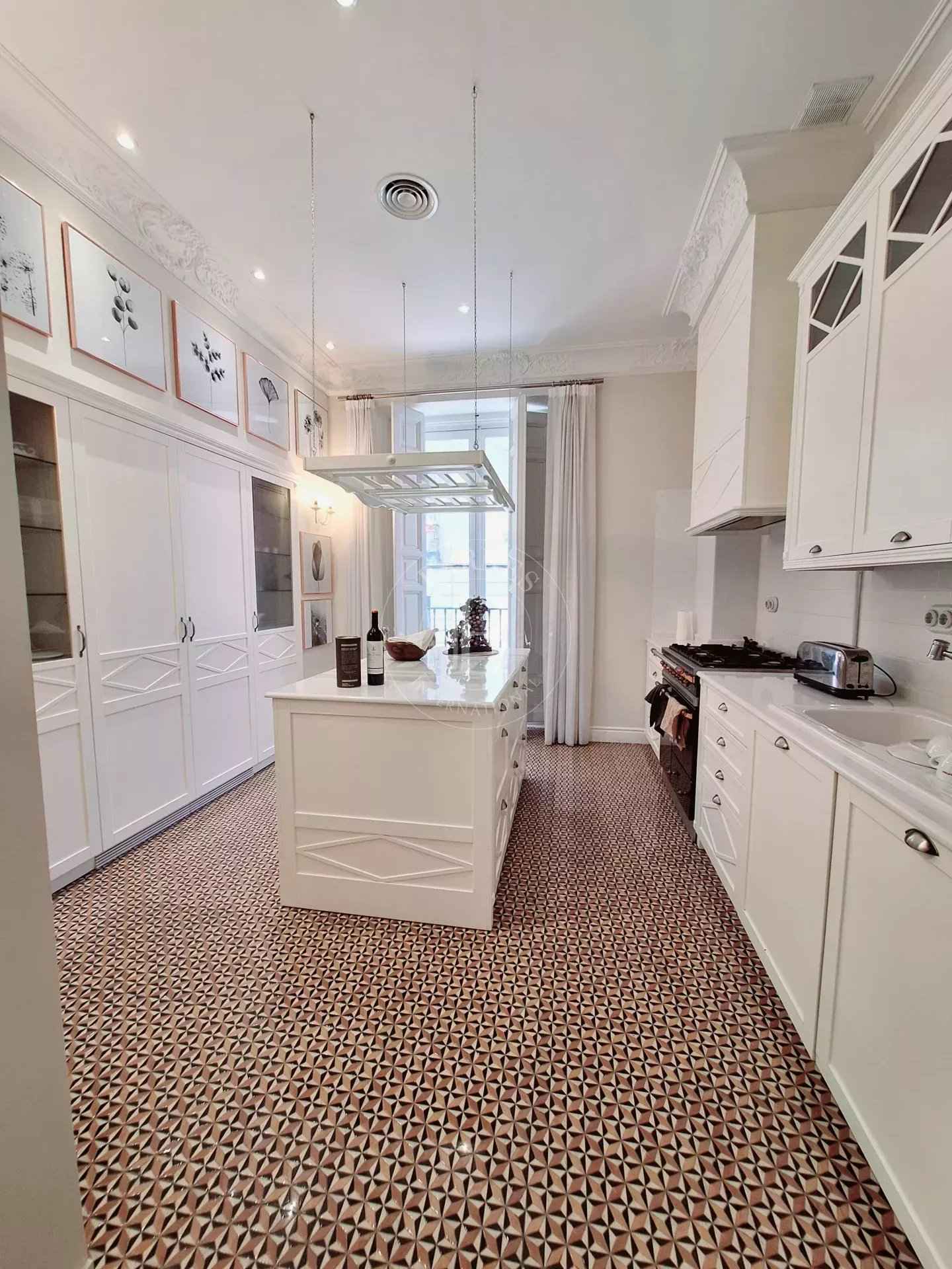 65ecde864154cdab9b9f80855ab9d826 e74473fa98 1920 original - Attribut alt par défaut.