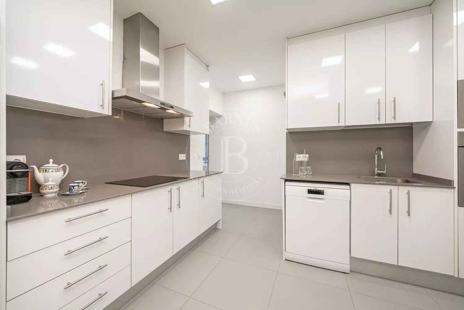 1c542d0b29ae14fb731cc50cbb625a35 04a43f918a 1500 original - Attribut alt par défaut.