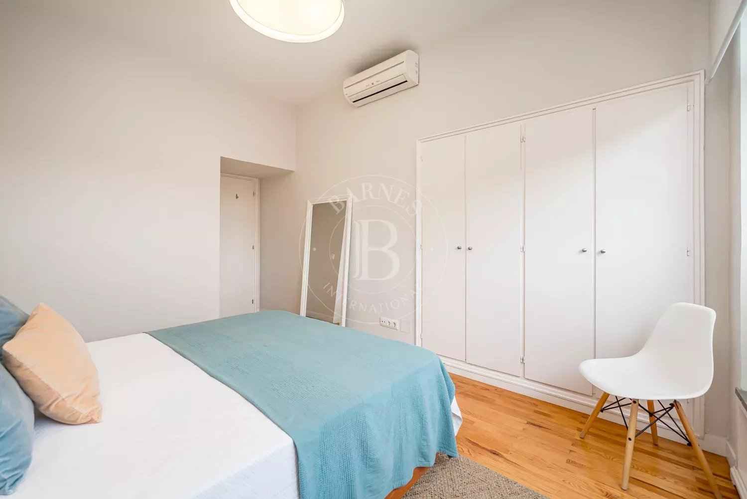 A94fd8de39db754a146196837422be5a 37281f3119 1500 original - Attribut alt par défaut.