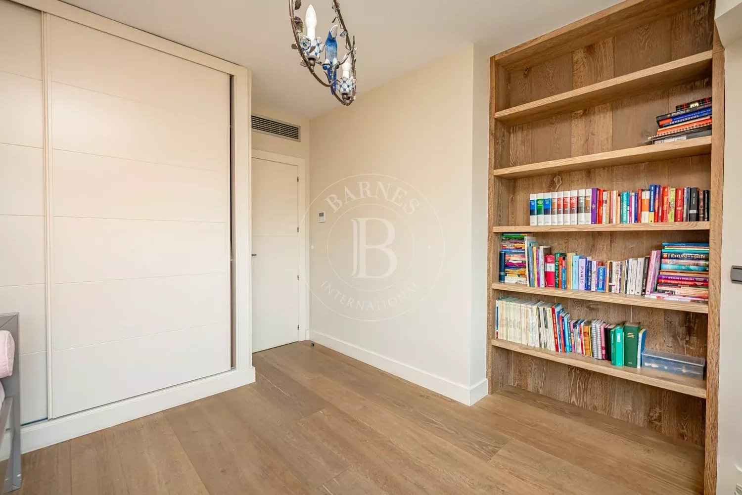 C8d9429b2ea281bfe43c9694fe75e67b 87796f8867 1500 original - Attribut alt par défaut.