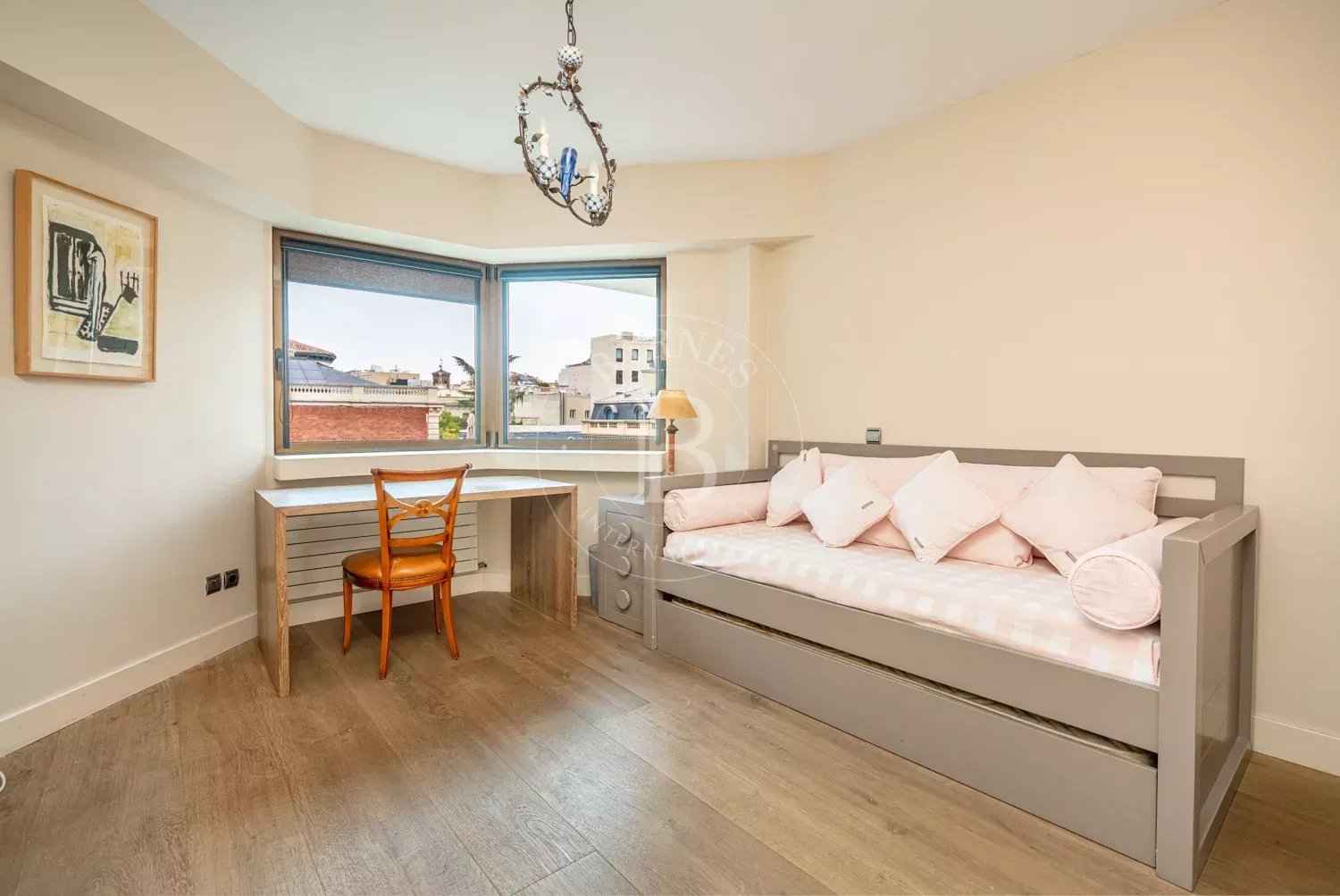 Cb4dcf3dcf6db1d9f8a05b1494e06d24 ac24457eae 1500 original - Attribut alt par défaut.