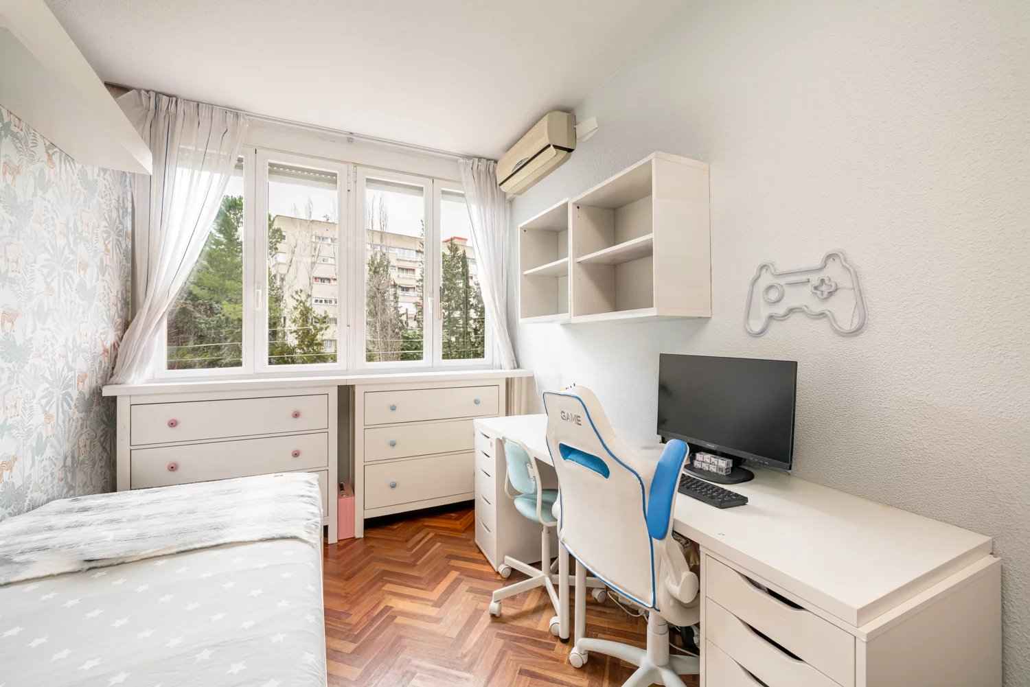 9ec0e6fbc3eb270f231b4413d3b442eb bd3d093791 1500 original - Attribut alt par défaut.