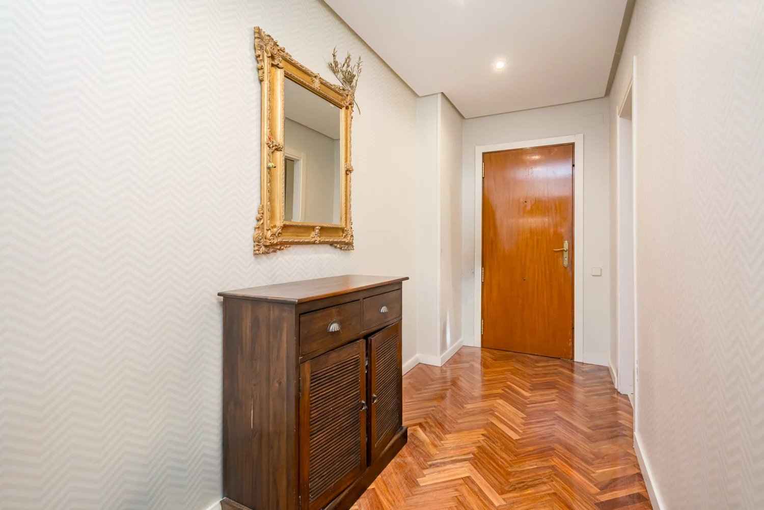 D6a085ce476d9e080fa9cd8b0e95b10b 163b9ba85a 1500 original - Attribut alt par défaut.