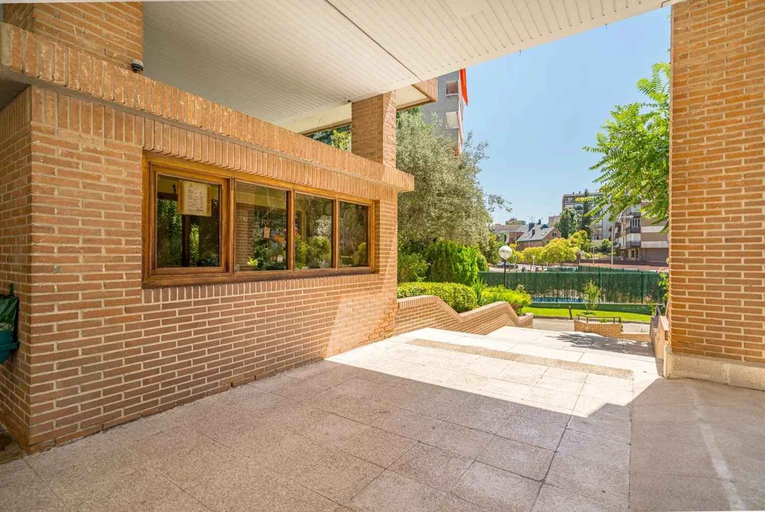 7aa41c64edf181e77773708cd9c9a23b fa4073791c 1500 original - Attribut alt par défaut.