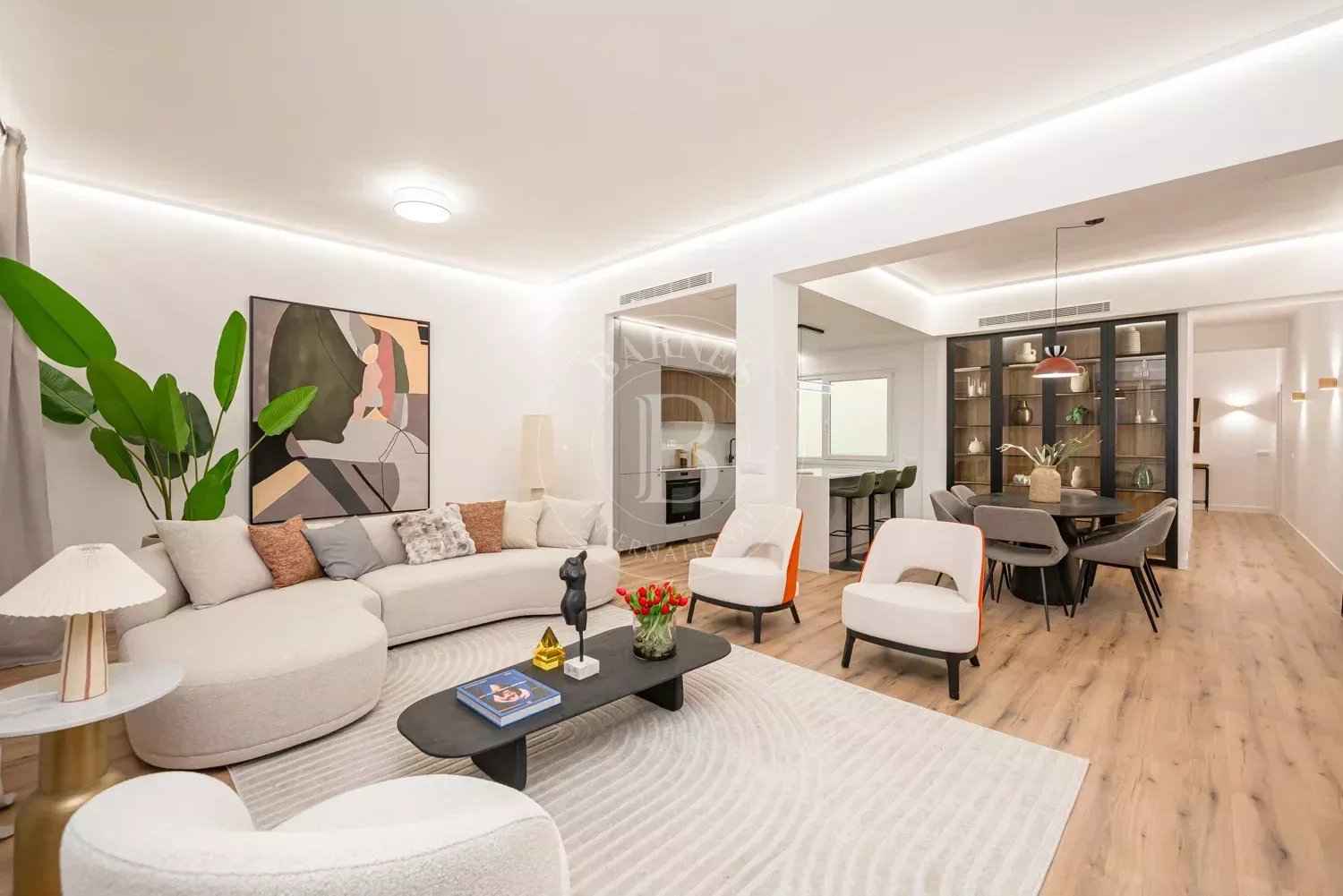 4c6214fcef705427a21dc1bc01135d56 67ac60f8af 1500 original - Attribut alt par défaut.