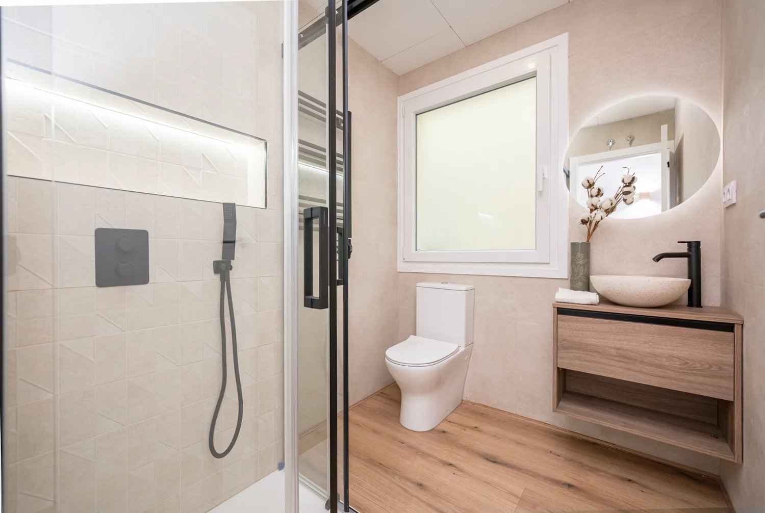 435cd32f5fdffd9082a17499dbbce5b0 a00324cfbb 1500 original - Attribut alt par défaut.