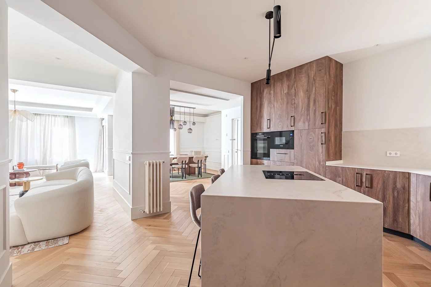 E6e48cf8e9f8ad87b372719ec221ba76 27a3253ddc 1400 original - Attribut alt par défaut.