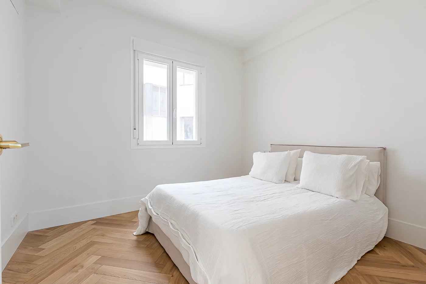 C0f854aba48a1c676a5fa279bf0d8bb0 e37ebdd30e 1400 original - Attribut alt par défaut.