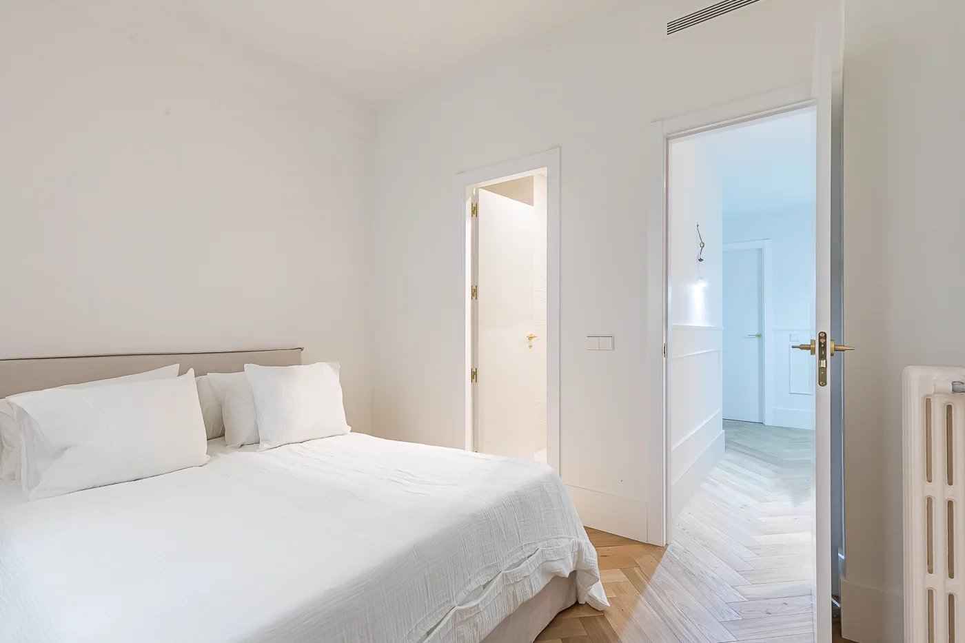 A5a56a533a8a0916a169d3e25de8a5e4 c853d73687 1400 original - Attribut alt par défaut.