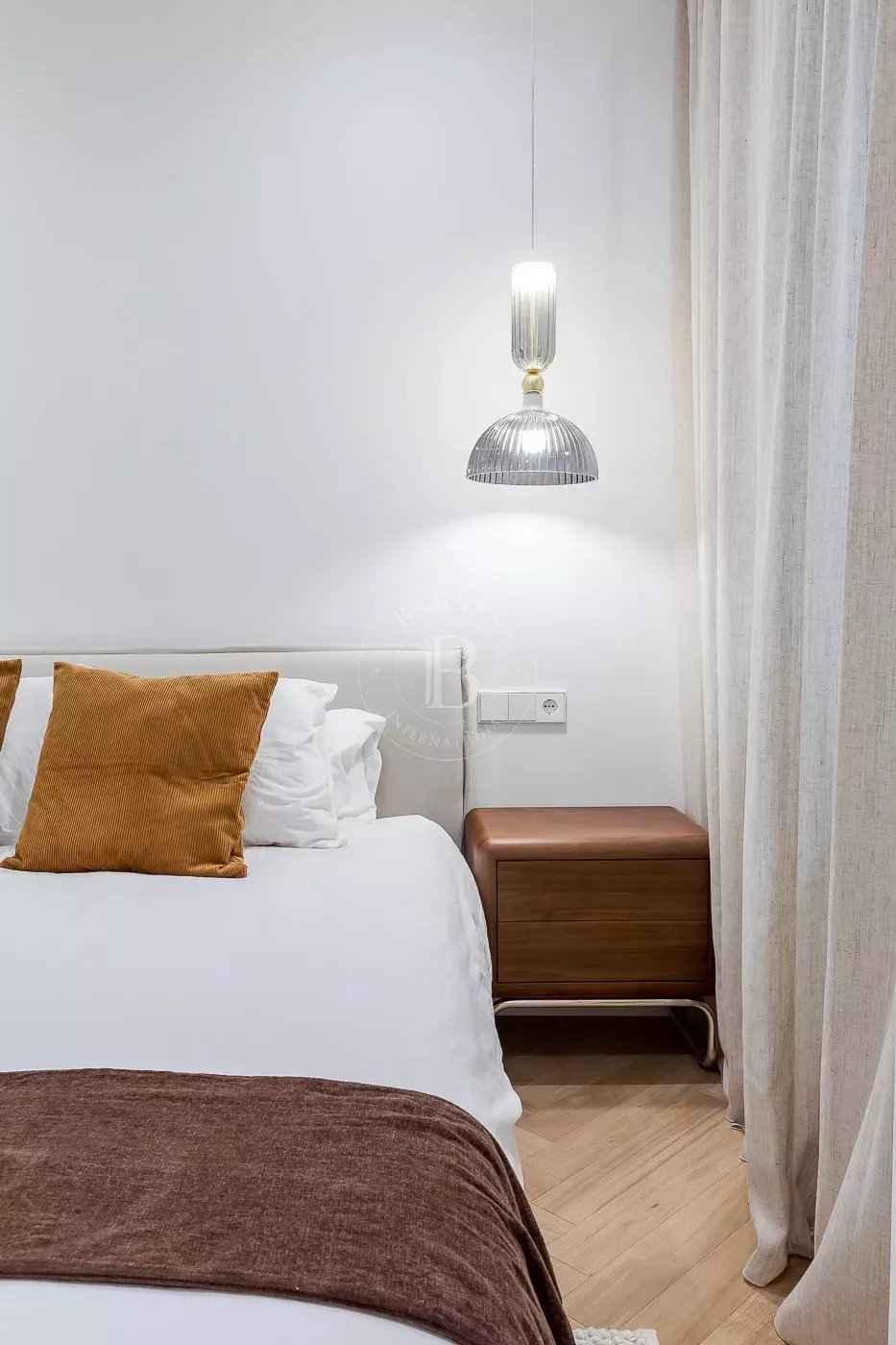 4179839dfa5e7782b069e29ab762e970 921f1a00d3 1400 original - Attribut alt par défaut.