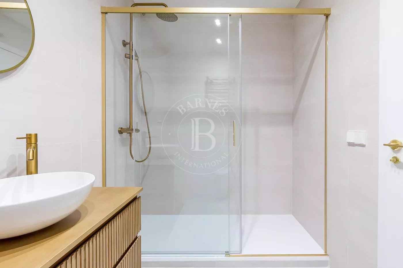 012e3c69708c766899e1909210648e95 001d75741f 1400 original - Attribut alt par défaut.