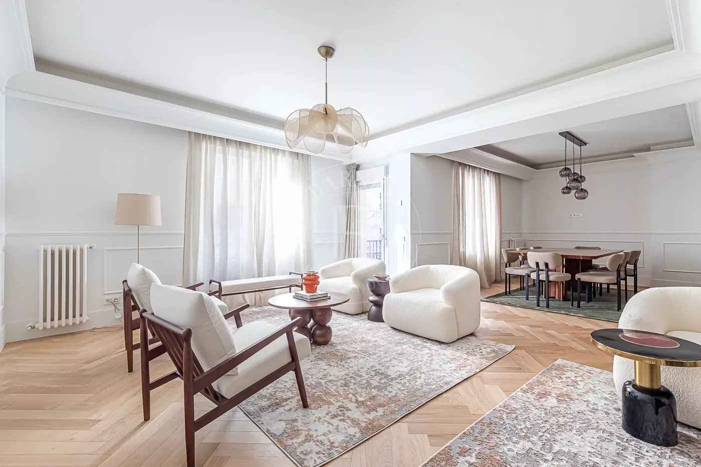 D87338dbdd0b236c08aeea96d7c11b97 7732113ab9 1400 original - Attribut alt par défaut.