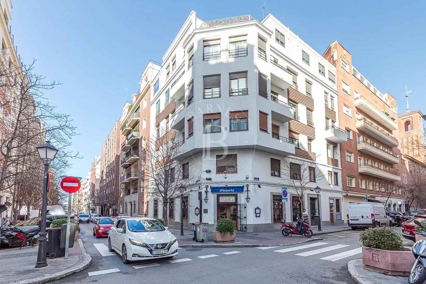 8414990f5eba5cd15d87c6975ec2d4c7 b35fd40623 1400 original - Attribut alt par défaut.