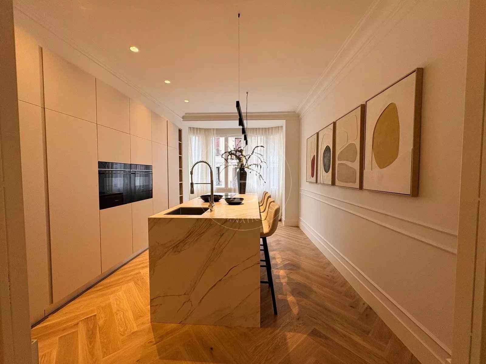 0a997f2b6f7f5ecacd9e1ede897759d8 77abdd04e5 1600 original - Translation missing: en.helpers.application.image_tag.default_alt