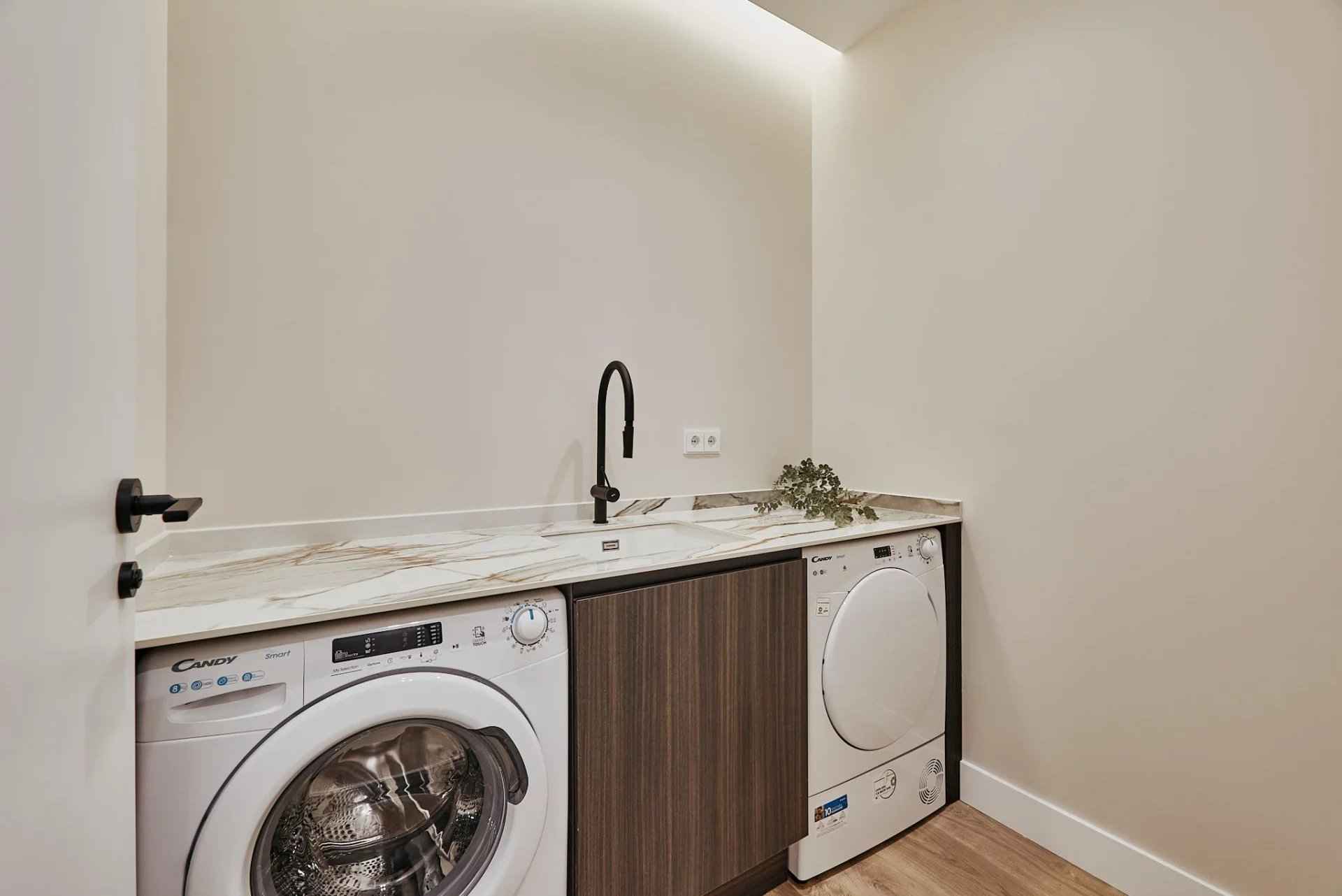 6cc750a177241d128312be1bafc851a0 76b04916f4 1920 original - Attribut alt par défaut.