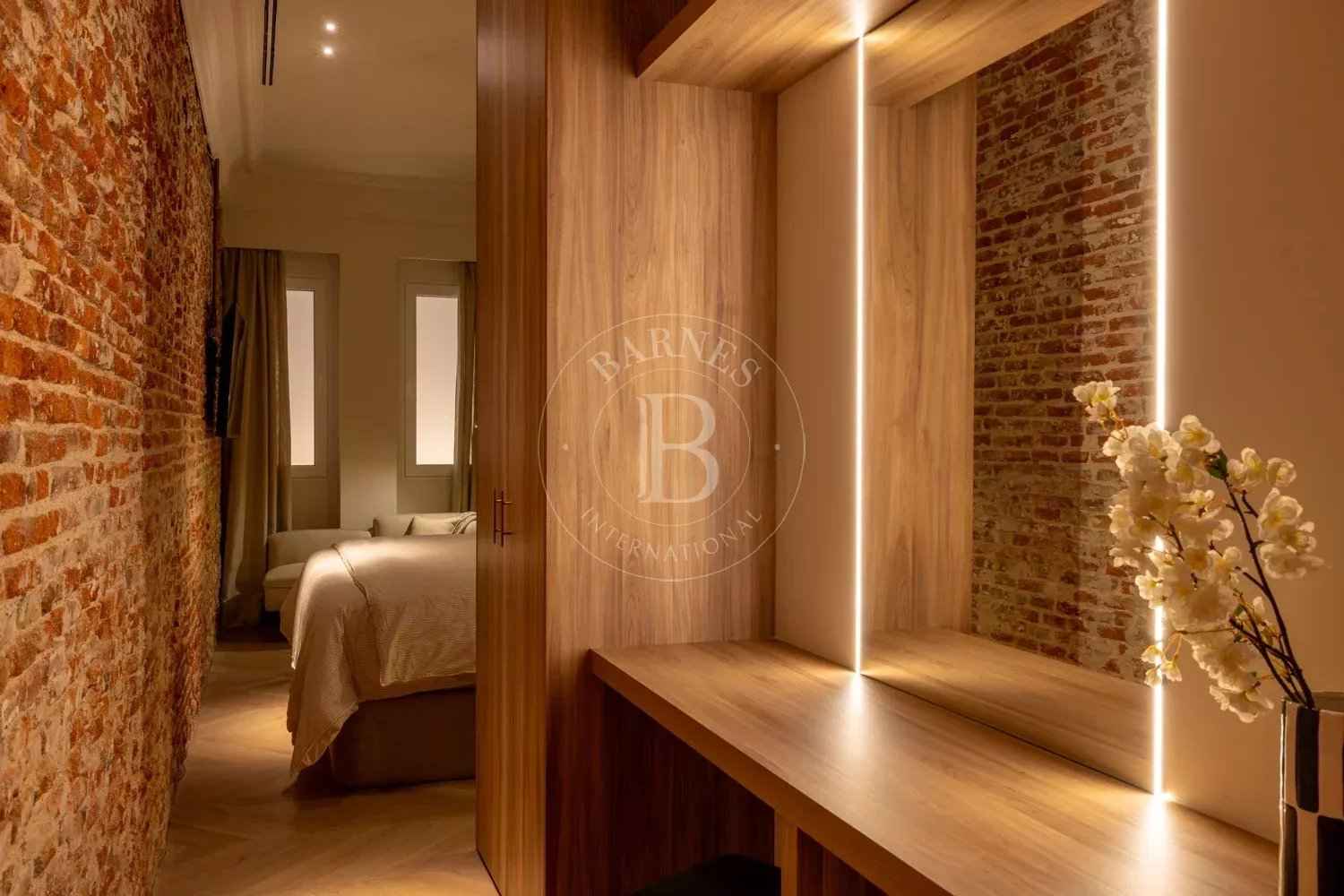 E2e10c3ebc5ffed5edb774a1f7a0913a a18a74cb8a 1500 original - Translation missing: en.helpers.application.image_tag.default_alt