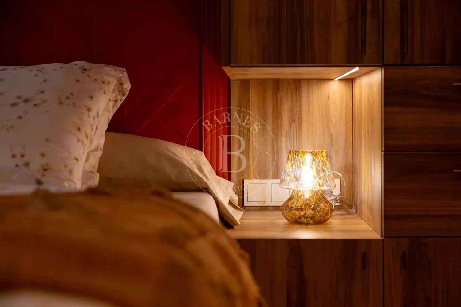 9a67de811f004a1543e2bae89a4e203d a1018f4556 1500 original - Translation missing: en.helpers.application.image_tag.default_alt