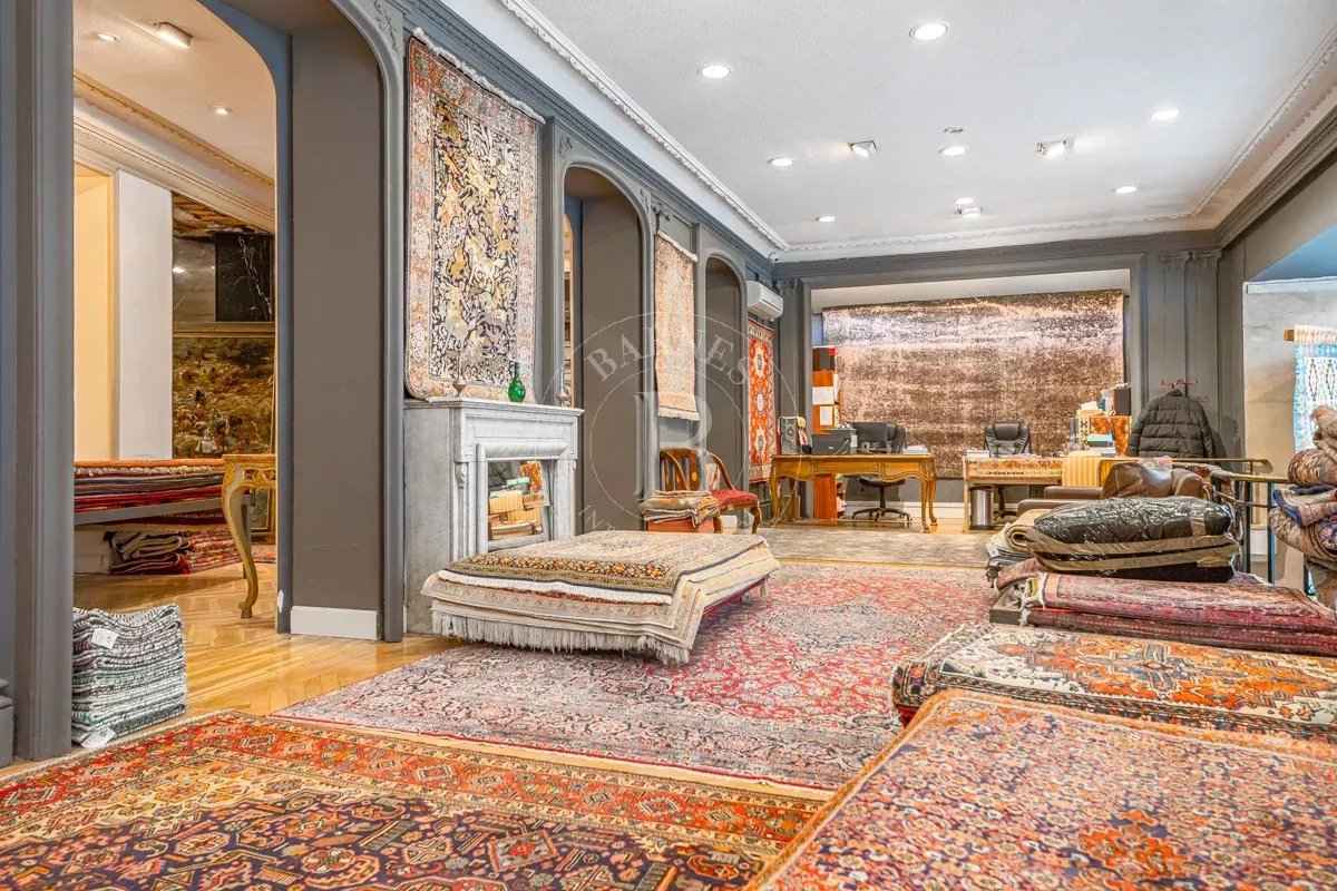 De5989edbcfe252d8159233fba89ee69 37ba6034fc 1200 original - Attribut alt par défaut.