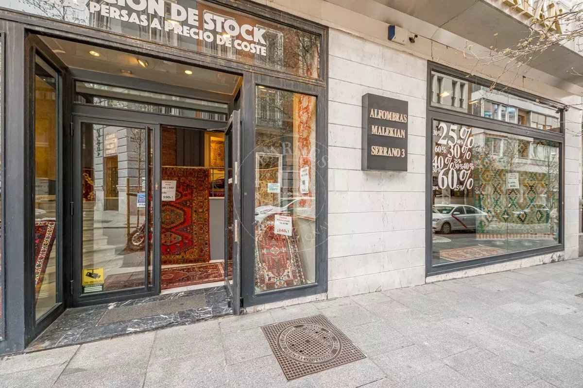 E9ae69cb5ee50b861c67e64d57ef25f9 e7e40f8a4d 1200 original - Attribut alt par défaut.