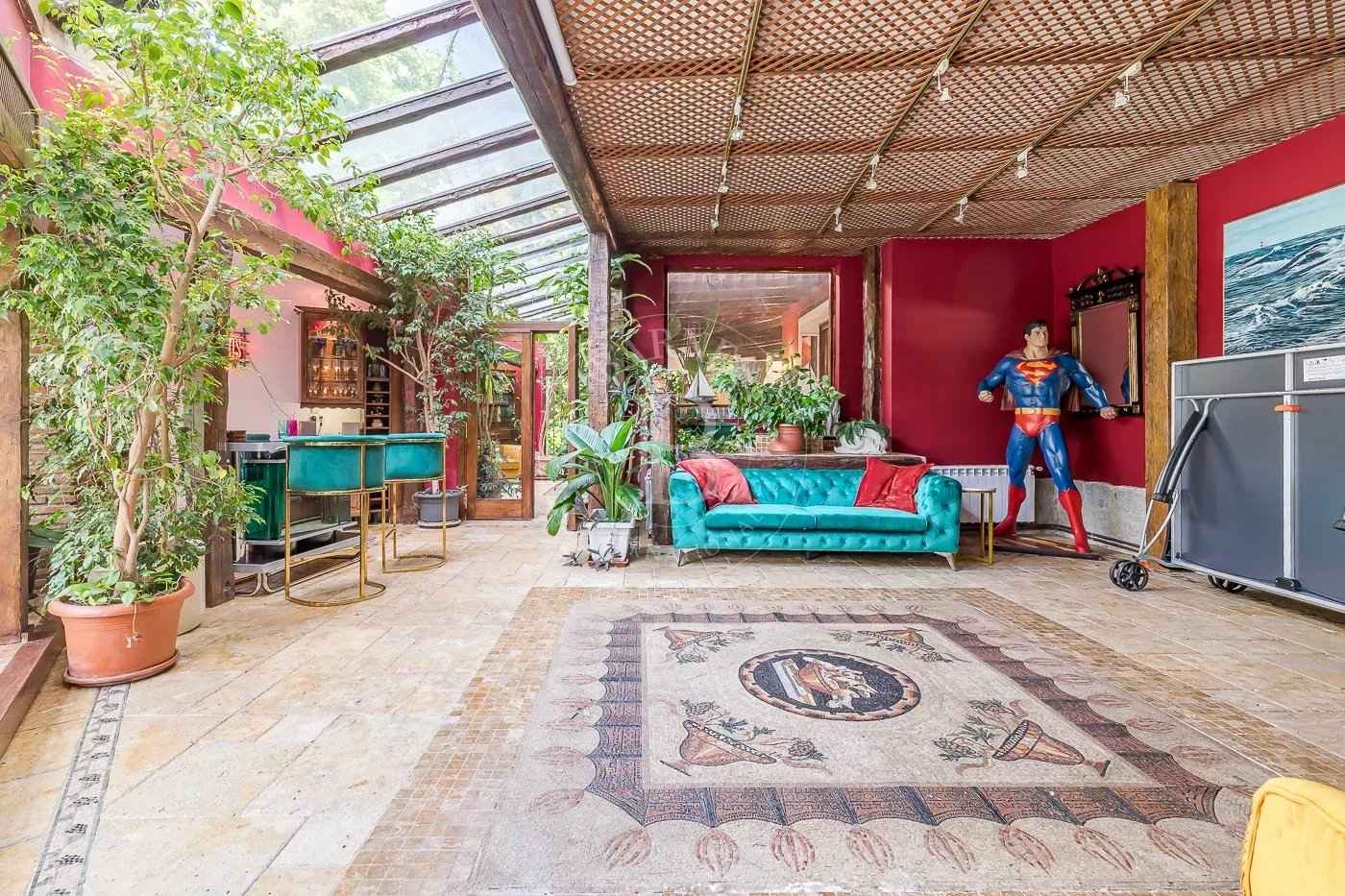 Faeeef4c5ff990f9ed47baca535df5fc c6a4312832 1400 original - Attribut alt par défaut.