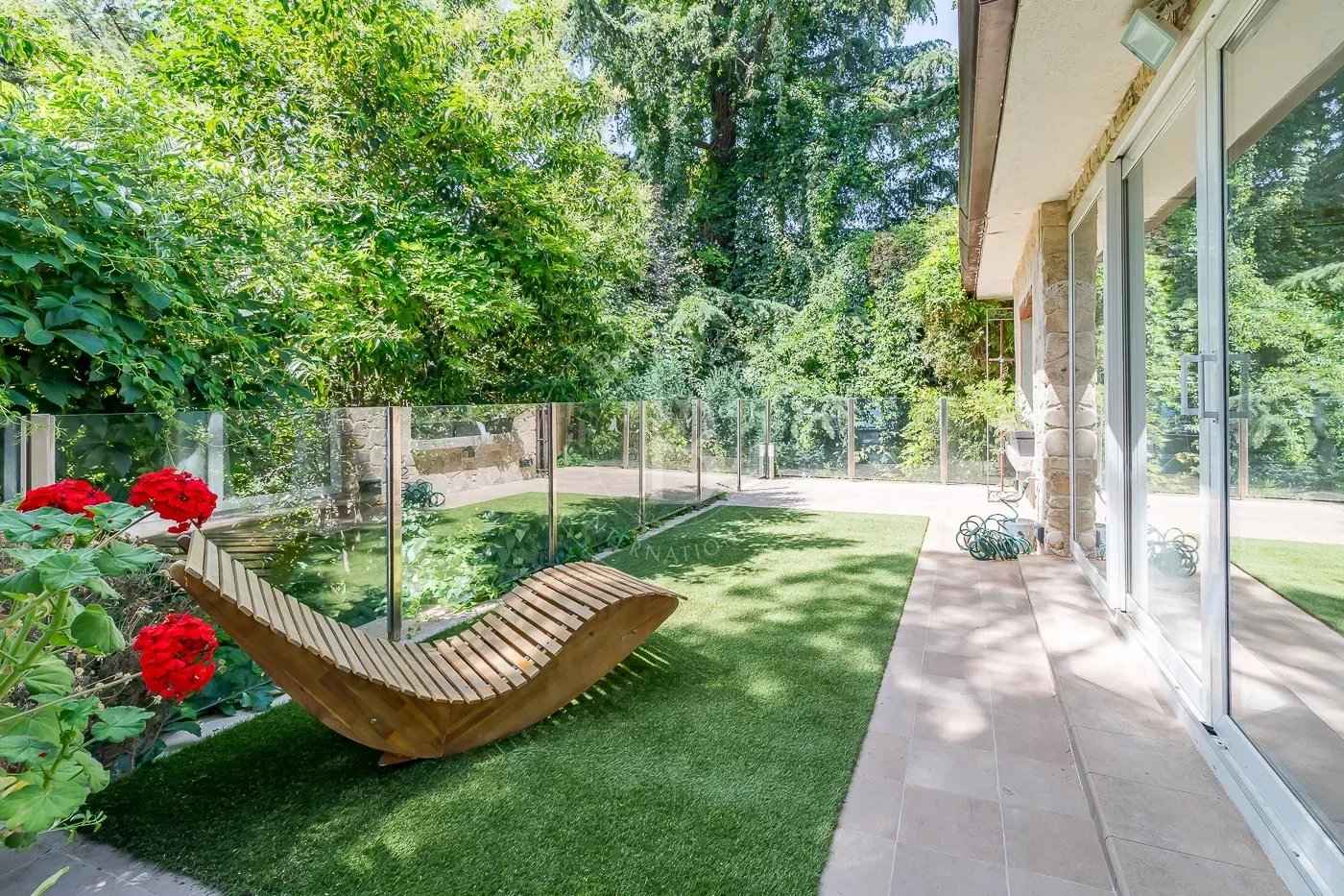 E0b8d4c134cad47659dac94cfc00949d 23f8bf717f 1400 original - Attribut alt par défaut.