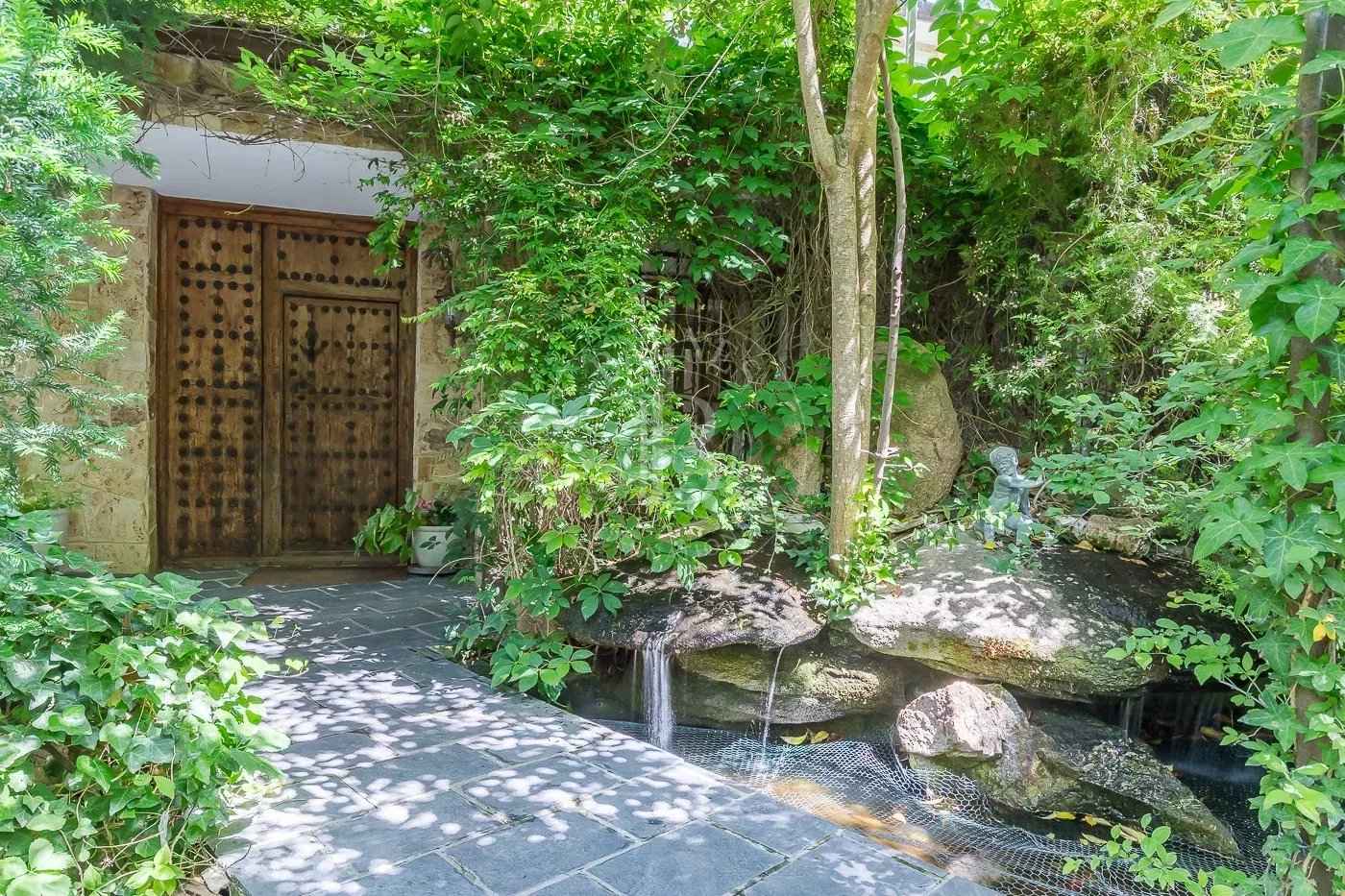 7d07e93451b89145affe0918dbdfe386 2e476b8f9d 1400 original - Attribut alt par défaut.