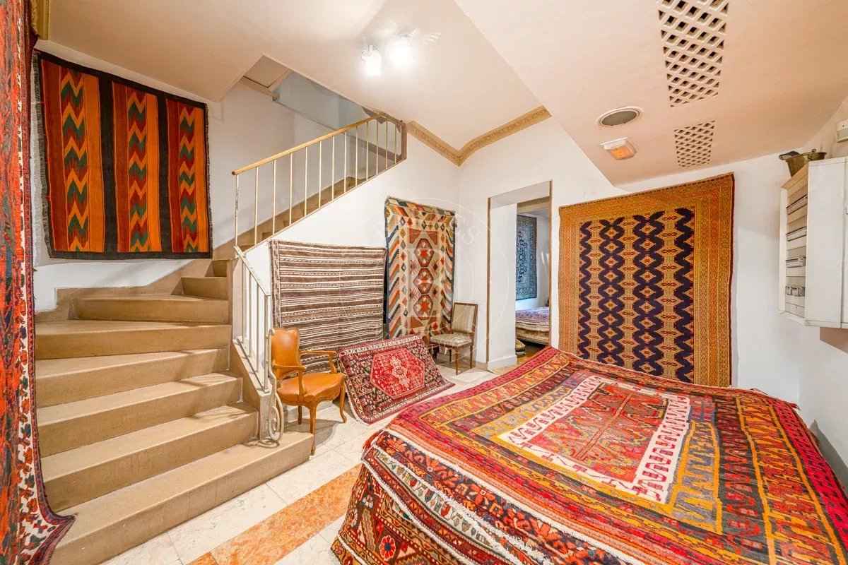 6f8ce17cce8e678cb059cae22272d1b0 c1acb82b97 1200 original - Attribut alt par défaut.