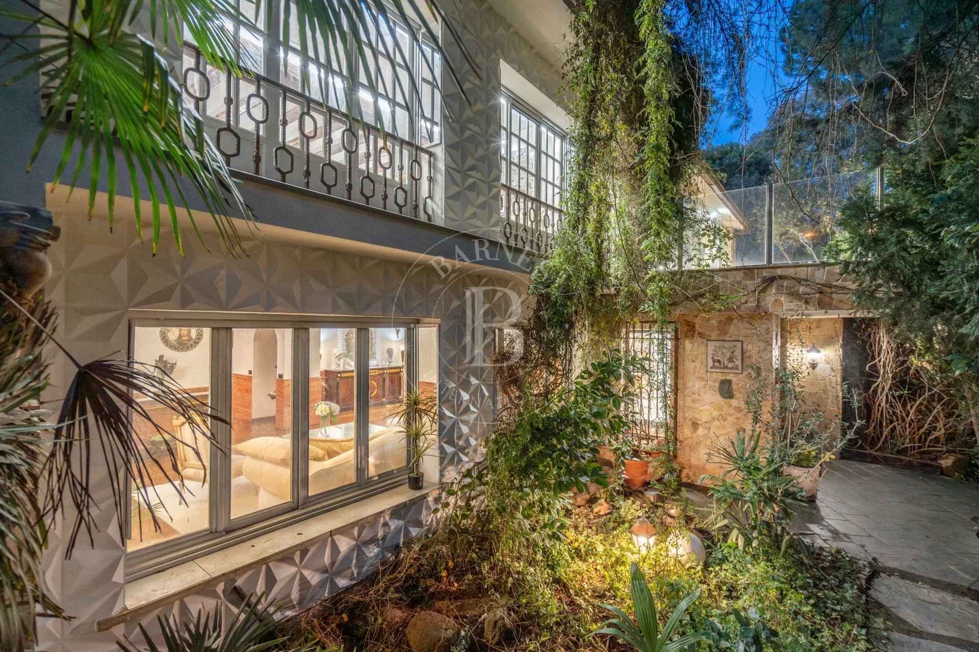 F5bda74a45261f1e17c025e61181a717 79b7c02793 1920 original - Attribut alt par défaut.