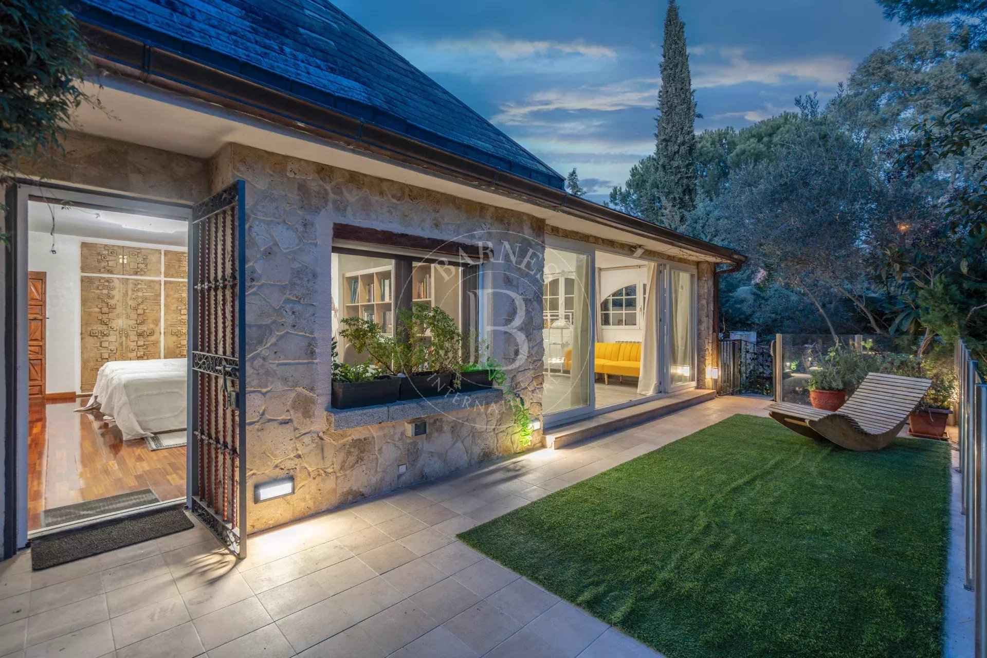 F2f394eb212a6a91216c0deae0bbf9ff 207a35c965 1920 original - Attribut alt par défaut.