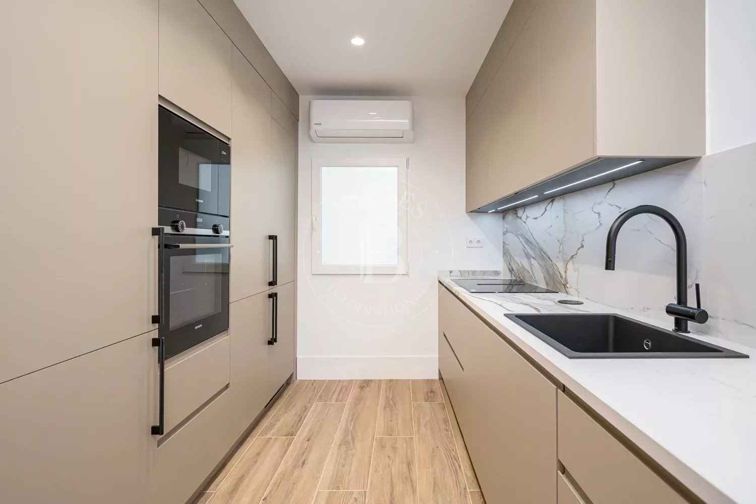 0a781c4c7a1175c5ad65e89b9cd36f28 4ed9a38705 1500 original - Translation missing: en.helpers.application.image_tag.default_alt