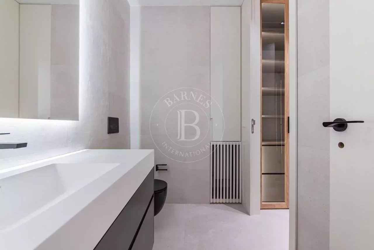 54ea0d329caa5db55b7aafe0d7496dc9 729c5505fd 1280 original - Attribut alt par défaut.