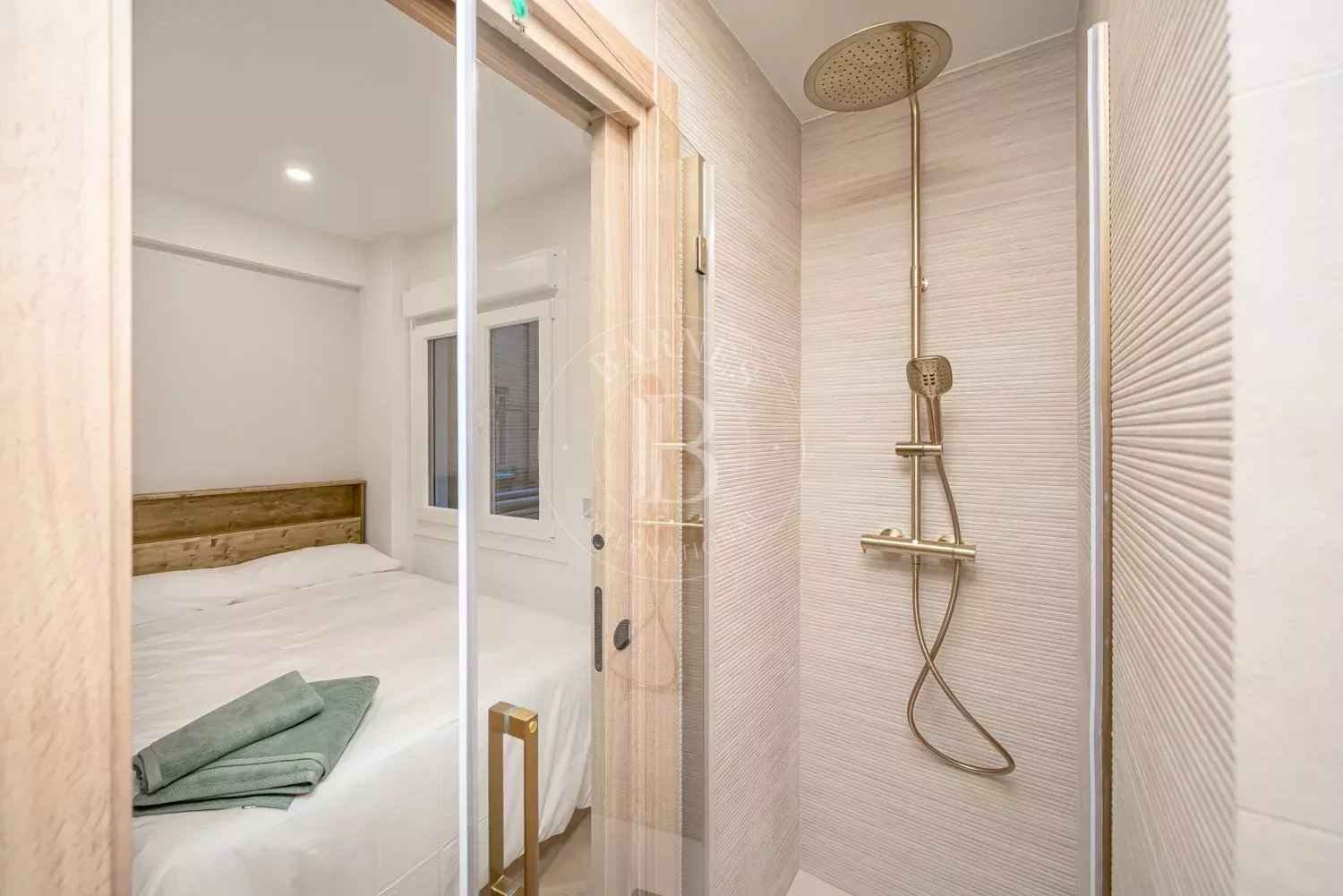 D5c04c77fff368568ec0958bc1c8a494 98bd9344ce 1500 original - Attribut alt par défaut.