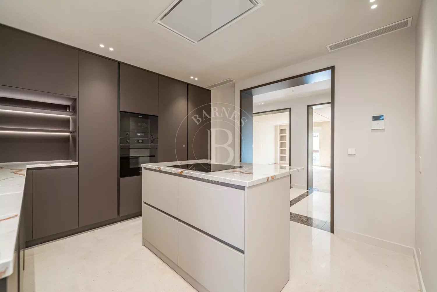 64b1132b14182c49ae2c1b6c26c9830c ec470fa9d7 1500 original - Attribut alt par défaut.