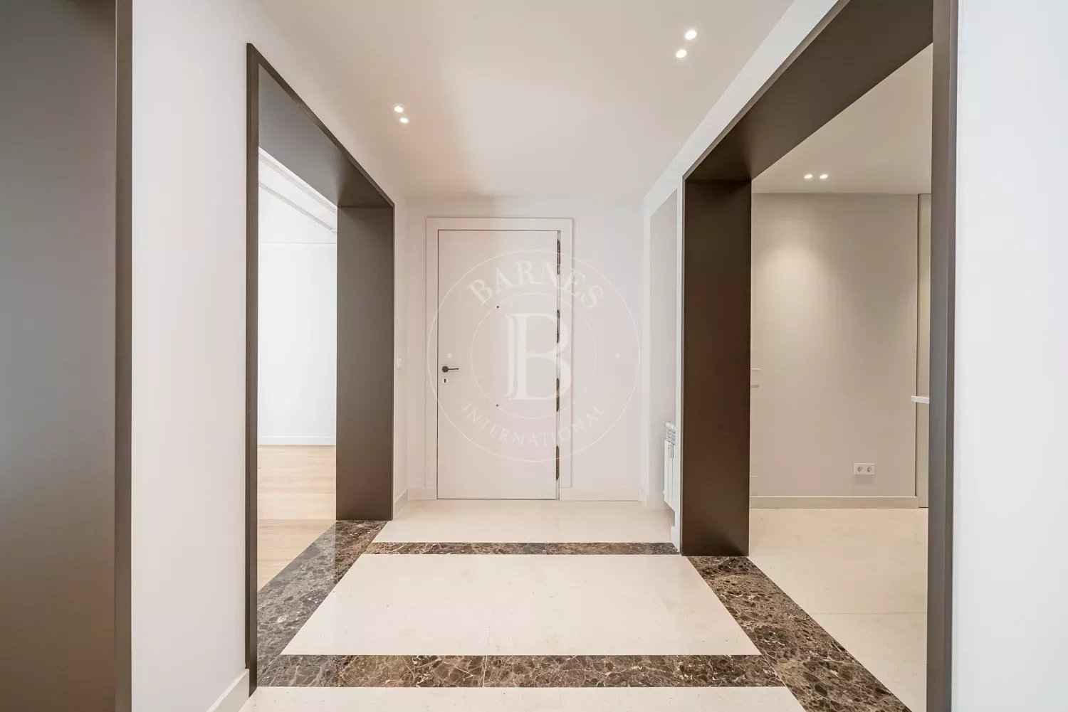 3dfdddb4e230fbd31b6318b3f26daf07 ccc5c8f686 1500 original - Attribut alt par défaut.