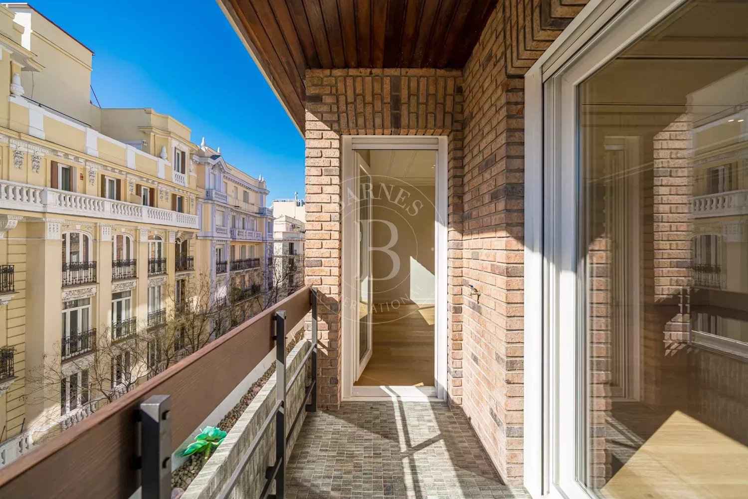 84172e0c6b2304e02d1a51726b063c33 b053048a8b 1500 original - Attribut alt par défaut.