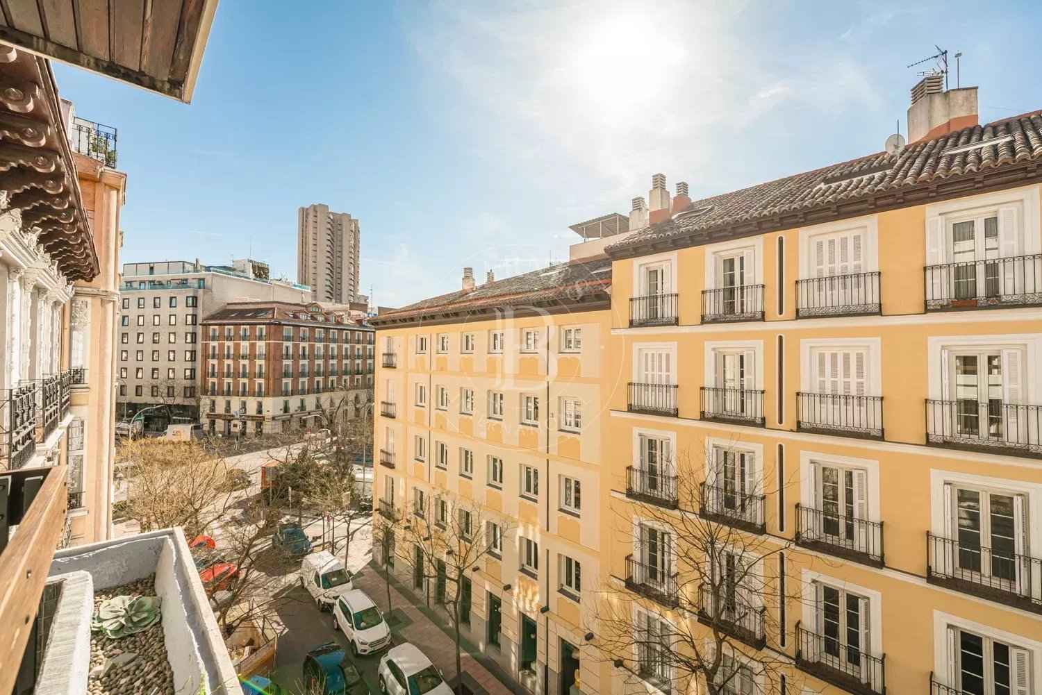 152e51cc0b4de5f1f392d63906b3fa31 42a5341fda 1500 original - Attribut alt par défaut.