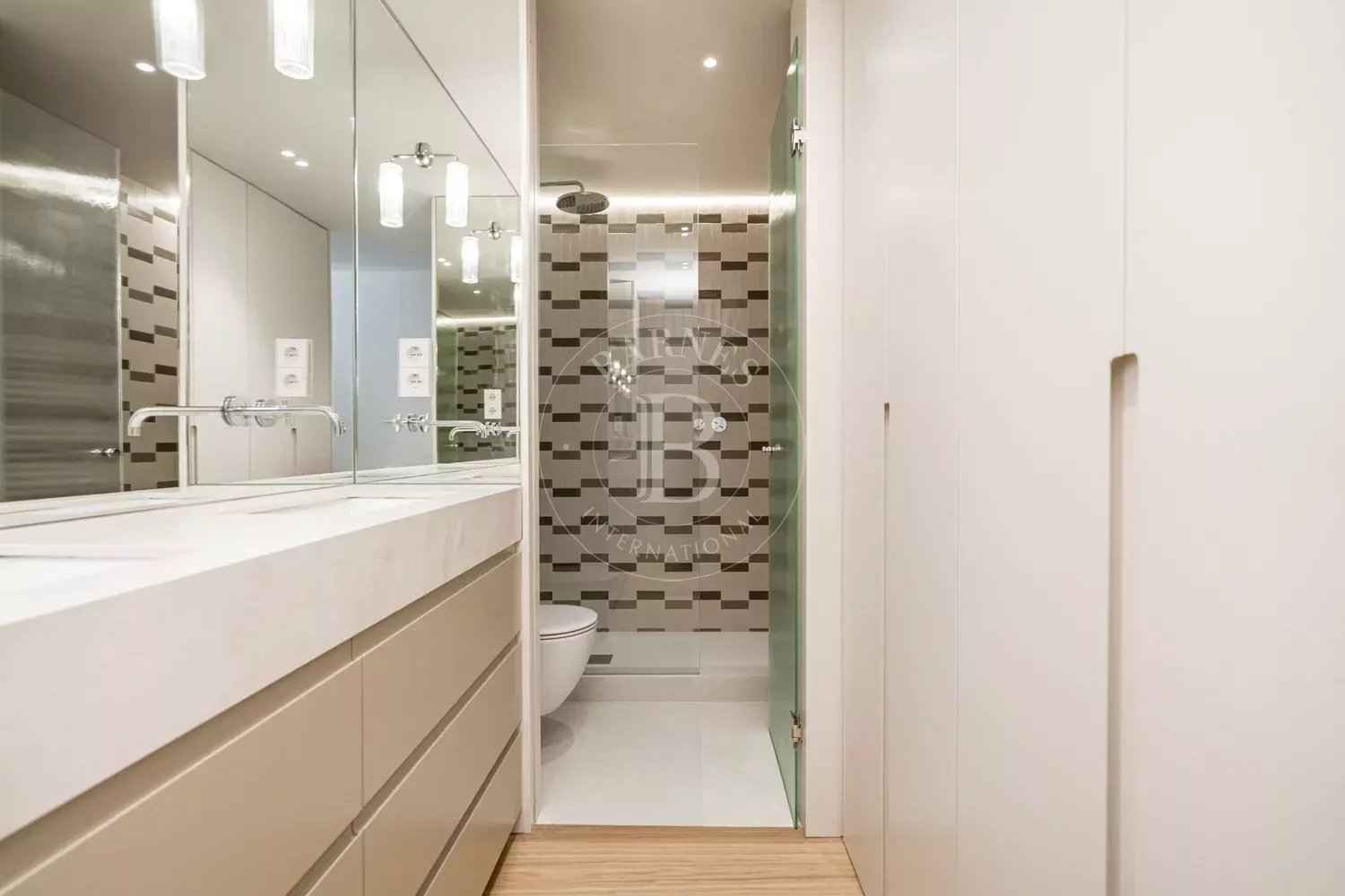 25027d9bbb4dcf05bbaeff584f4f4545 26080ae062 1500 original - Attribut alt par défaut.