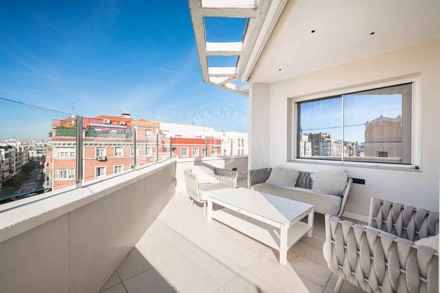 72c02bfa7f3a4dccc2979a3242191171 5e5cdf8434 1500 original - Attribut alt par défaut.