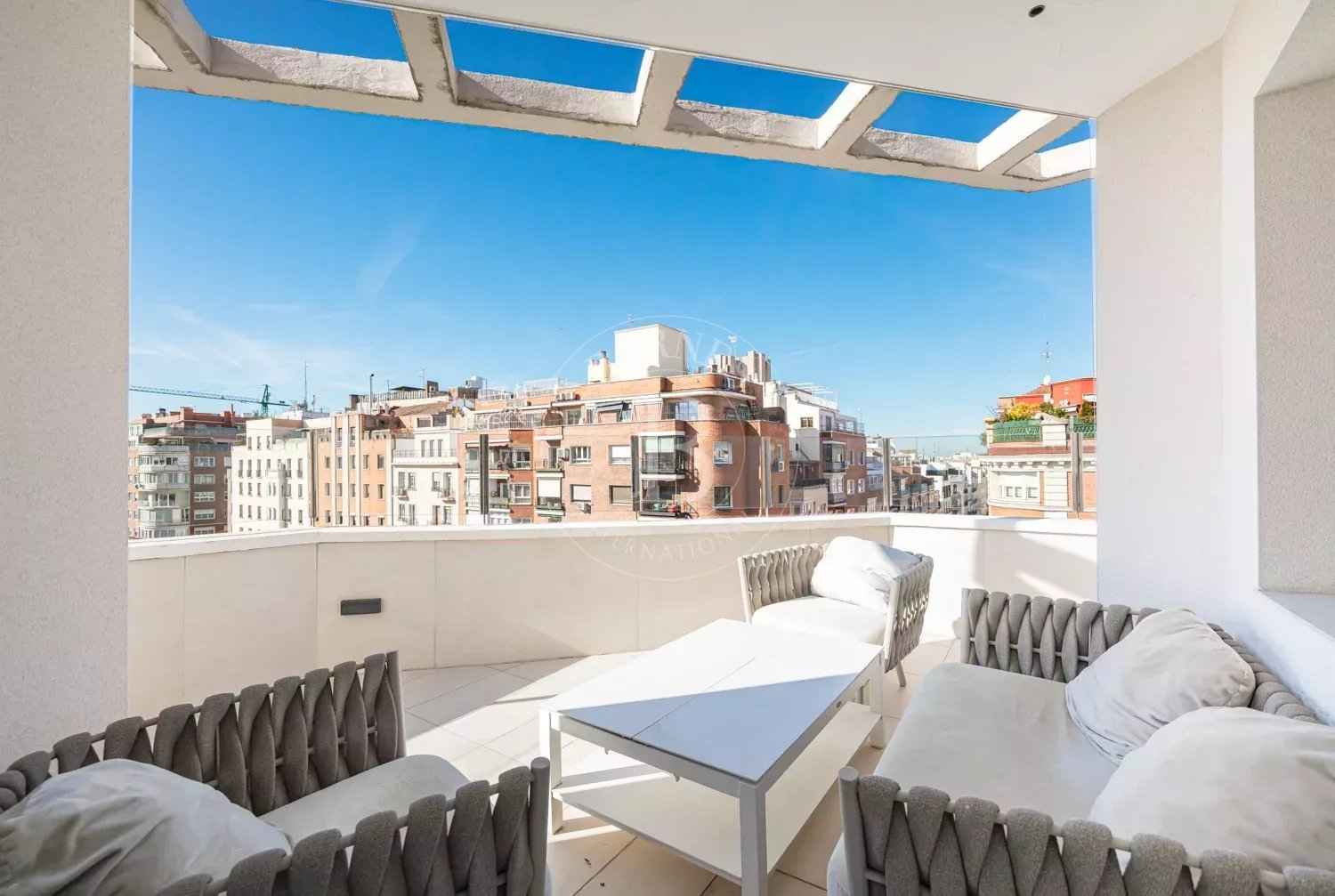 25294d018e92b26e8d0b3dff258206a9 0b70316ede 1500 original - Attribut alt par défaut.