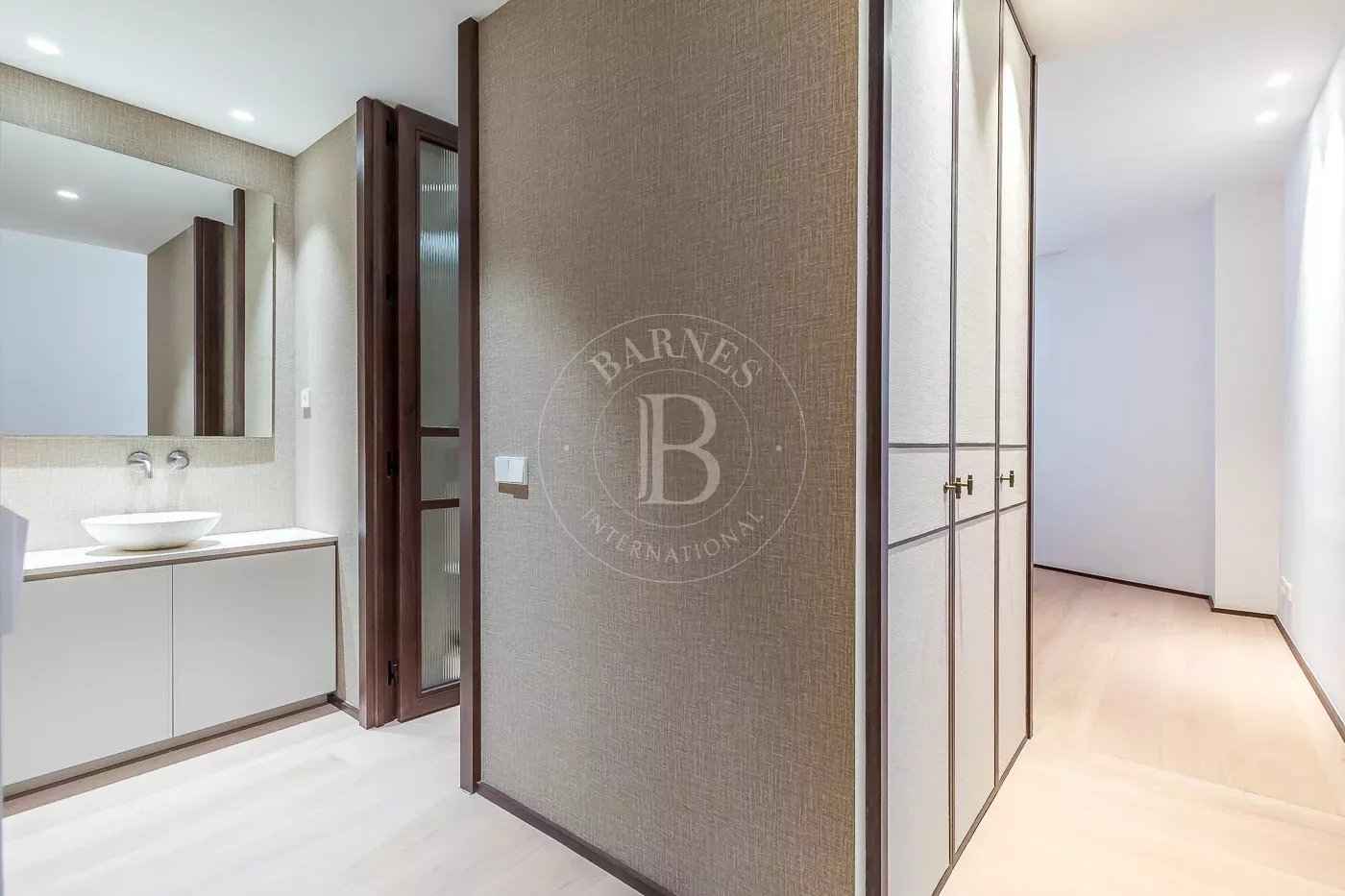 B75ad2cc239191c1971f433197e552c3 ccdfc9a3b7 1400 original - Attribut alt par défaut.