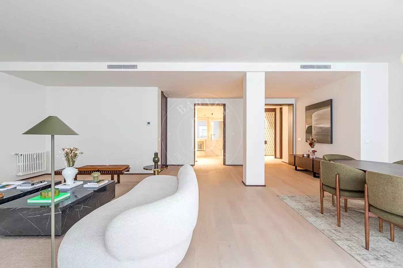 63f936f602dcf6c66311a0d7ee66bb69 2278787371 1400 original - Attribut alt par défaut.