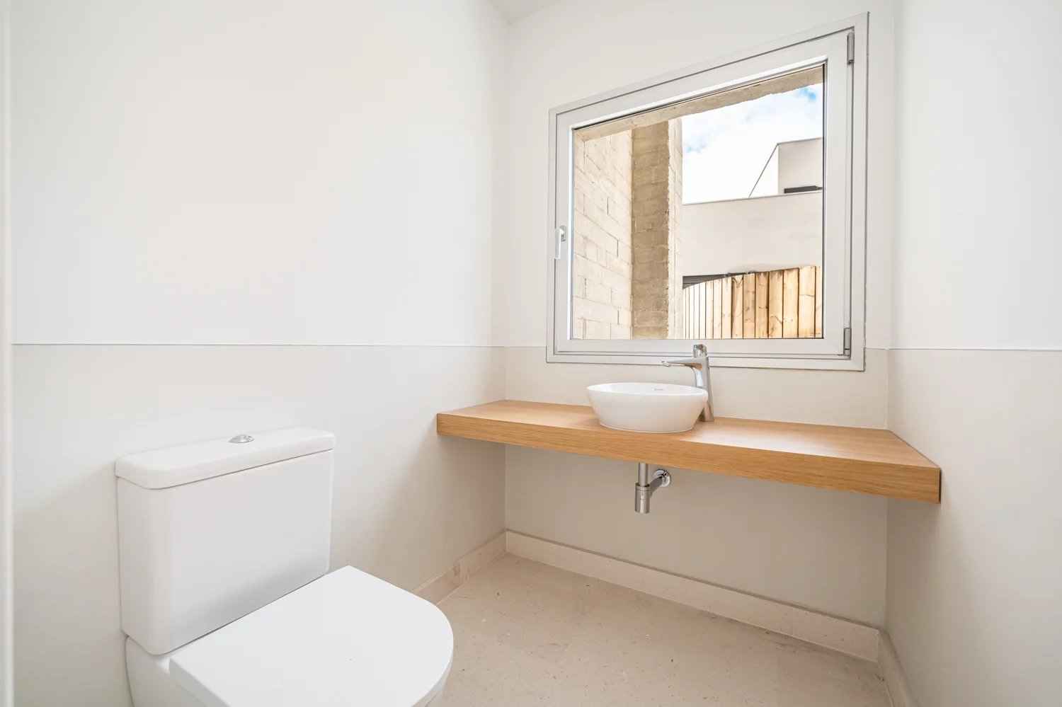 8cff8af7b3228daee7b3eaa005f73cc4 42c5e5898f 1500 original - Attribut alt par défaut.