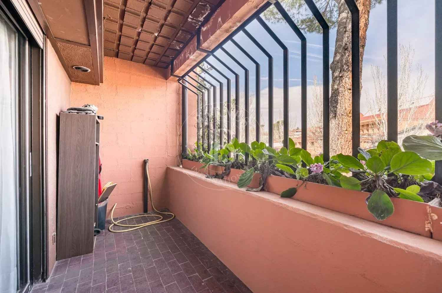 915d88d6a011f559af6864f8f52d7744 934c49a9a9 1500 original - Attribut alt par défaut.