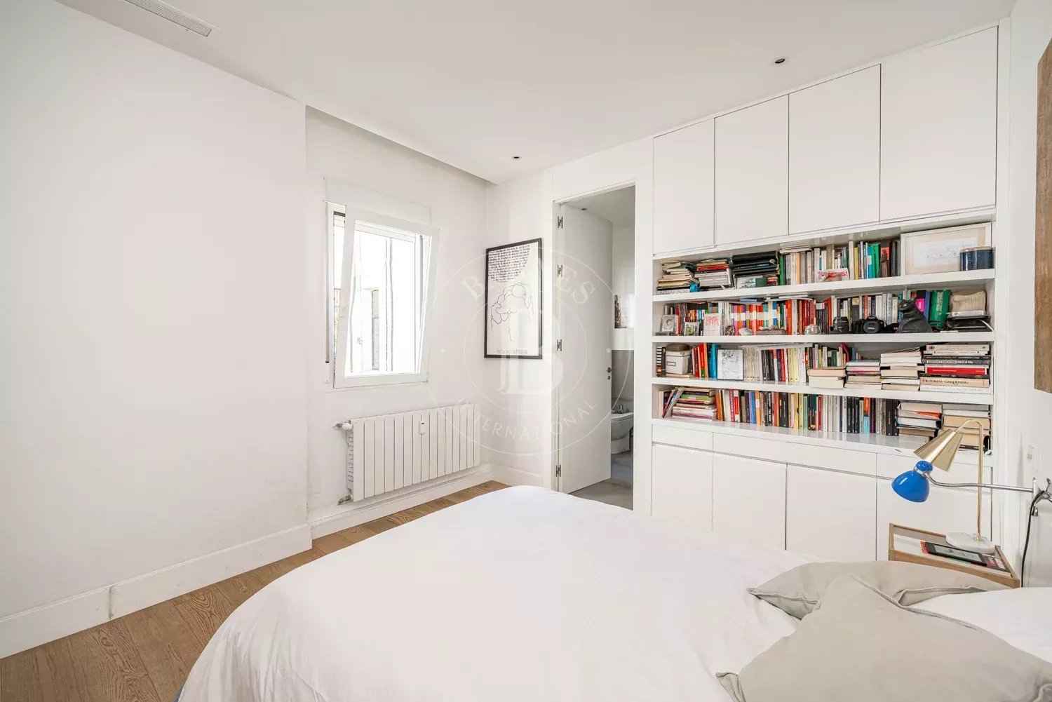 Fb9466acbf6153d83f2e05b4fae8c1a8 b2ea97c3a0 1500 original - Translation missing: en.helpers.application.image_tag.default_alt