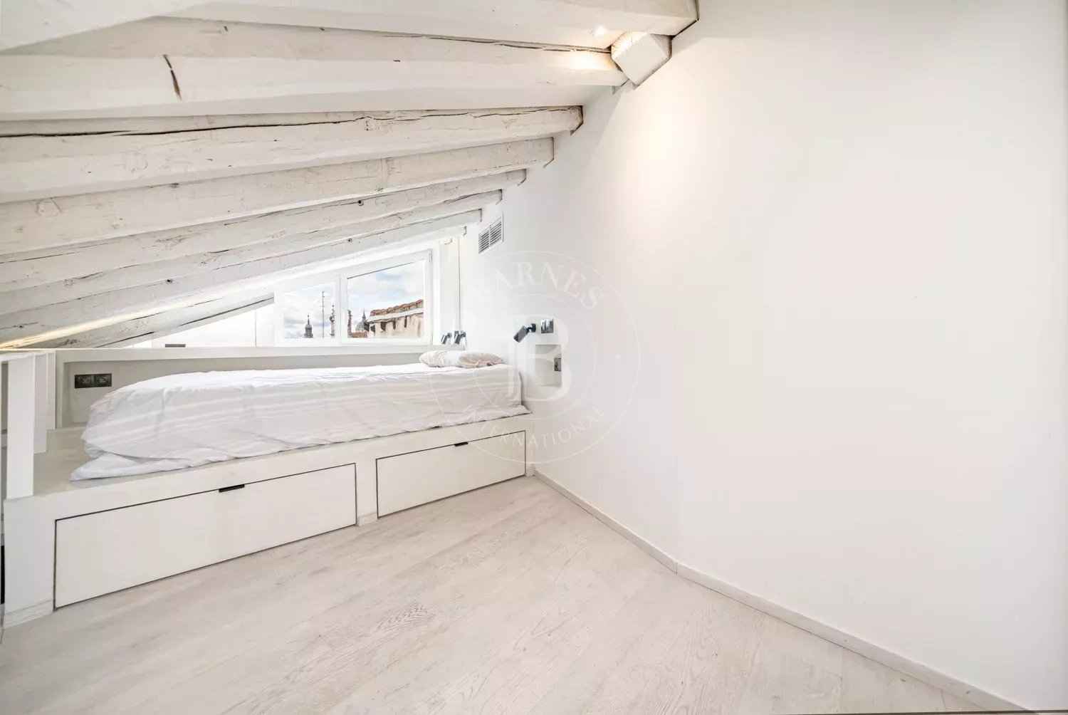 Fba442f3a4a12a411594426110985097 33fb6b7652 1500 original - Attribut alt par défaut.