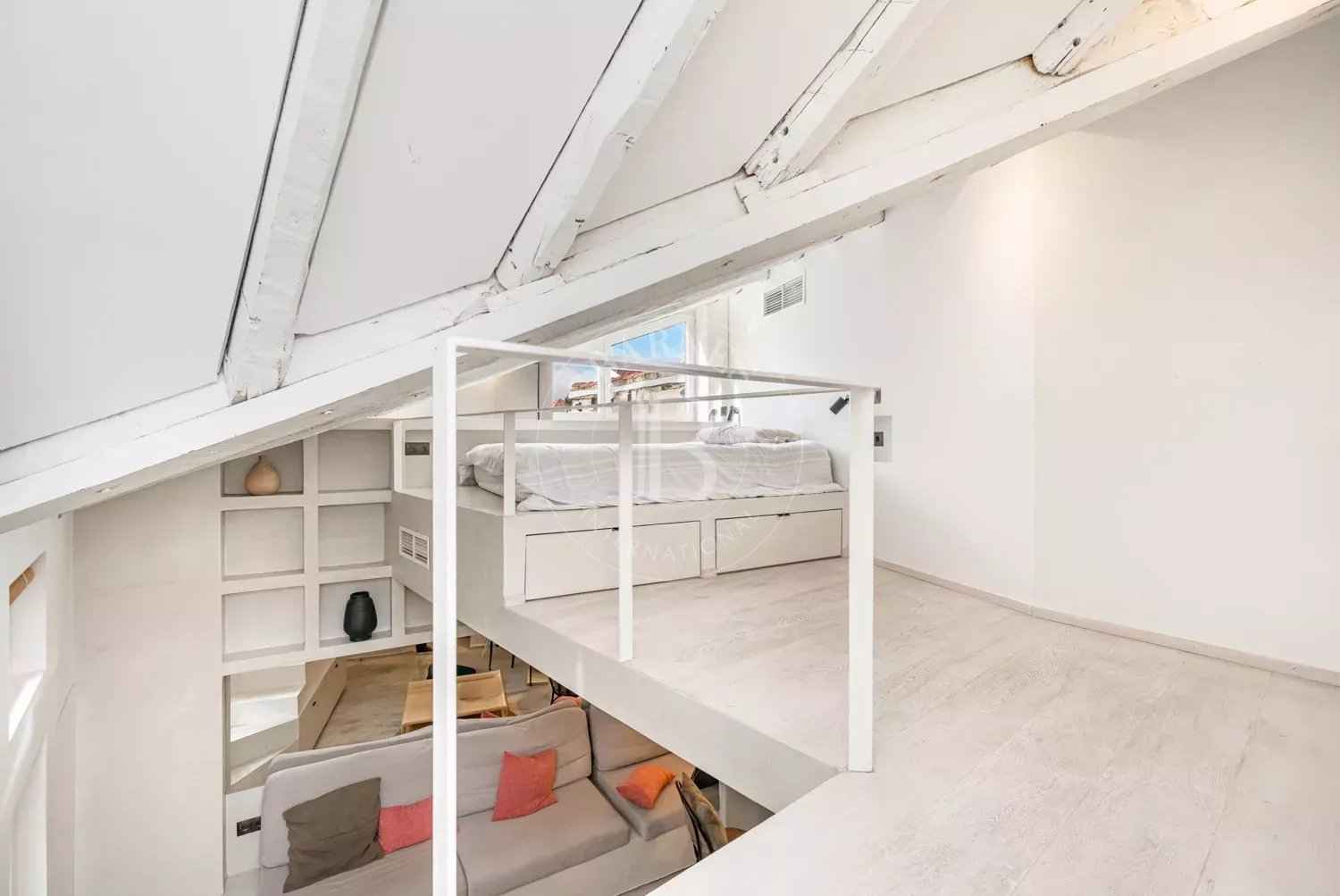 72bf6062efc084832db831efd87c4637 44f1312c64 1500 original - Attribut alt par défaut.